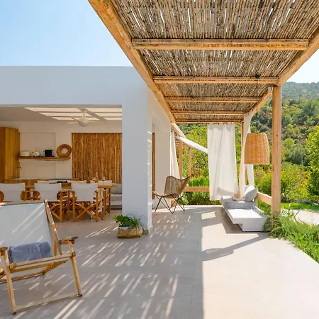 Villa Aristi Tessera